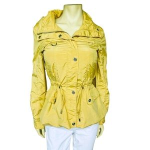 Gallery Lightweight Hooded Waterproof Active Outdoor Women’s Rain Jacket